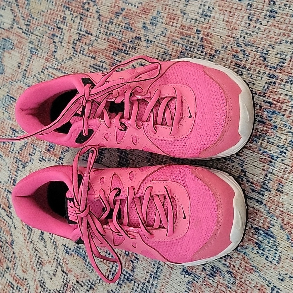 Nike shoes